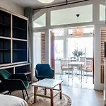 Studio Loren / Studio Fellini